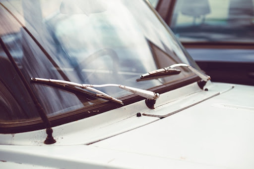 Clear Vision Ahead: A Guide to Choosing the Best Toyota Windshield Wipers